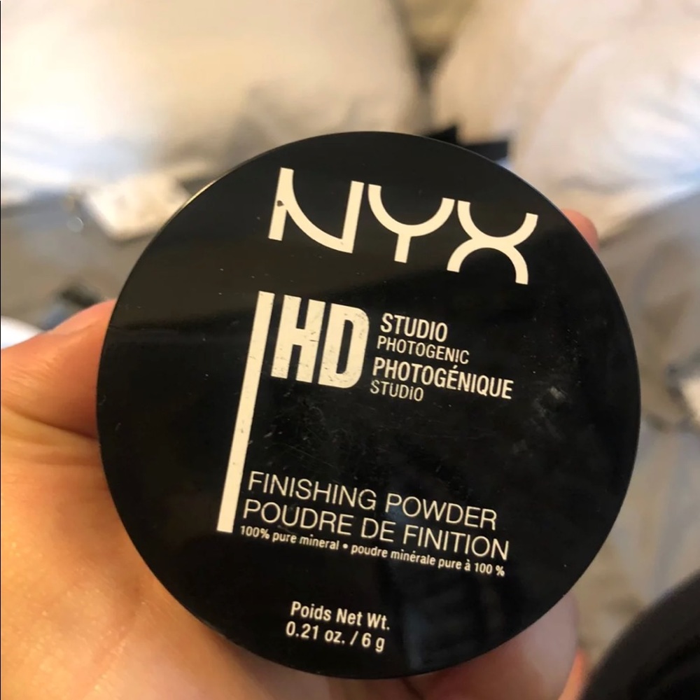 NYX HD studio finishing powder